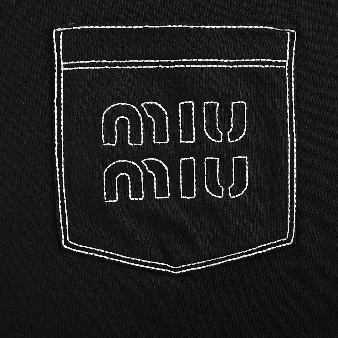 Miu Miu T-Shirt 035 - Black - view 4