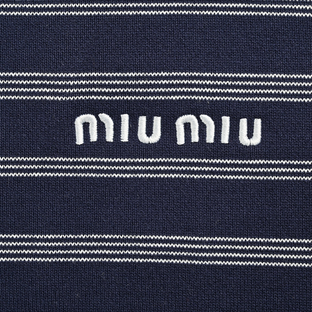 Miu Miu Sweatshirt 171 - Navy / White - view 4